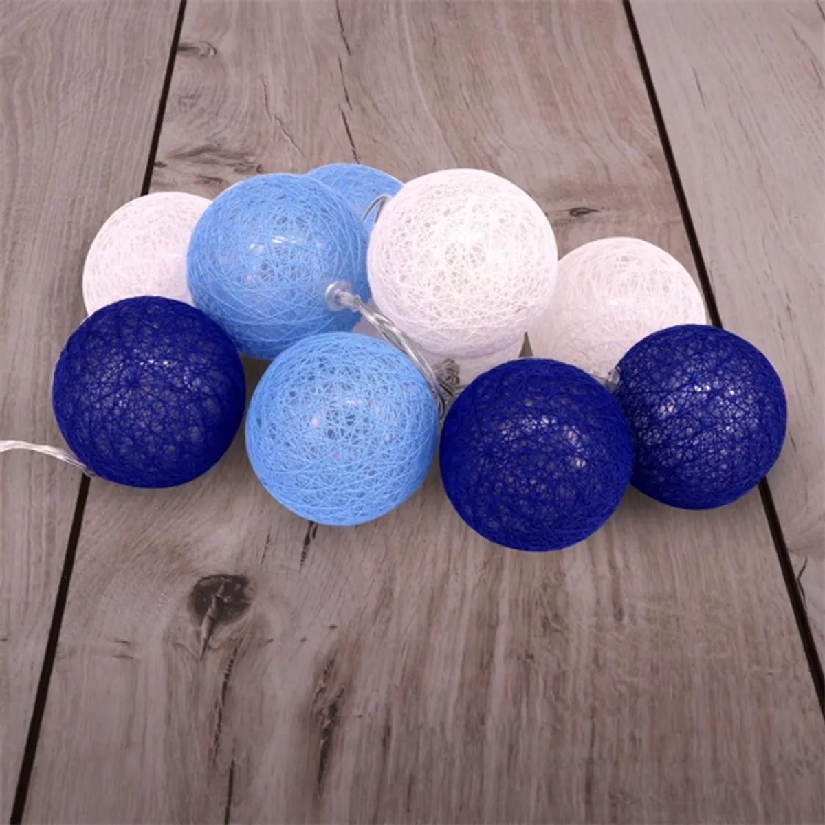 Iris Gömb alakú 6cm/színes fonott/1,5m/kék-v.kék-fehér/10db LED-es/USB-s fényfüzér, fénydekoráció #2