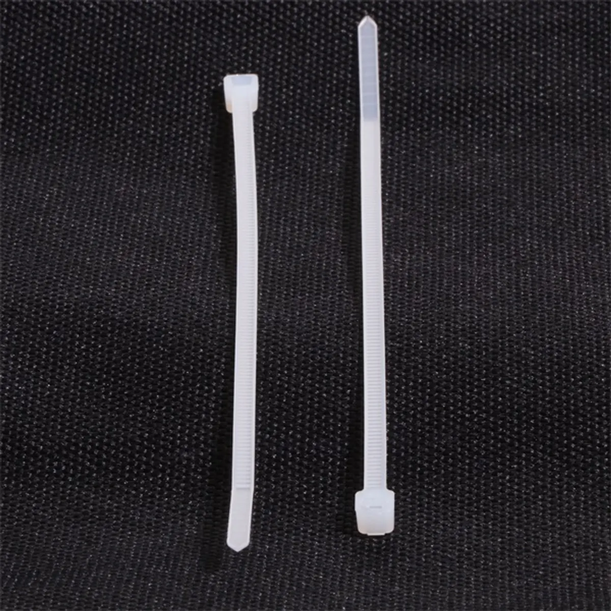 Iris Electric 100 db natúr 200x4,8mm kábelkötegelő, gyorskötöző, kötegelő #8