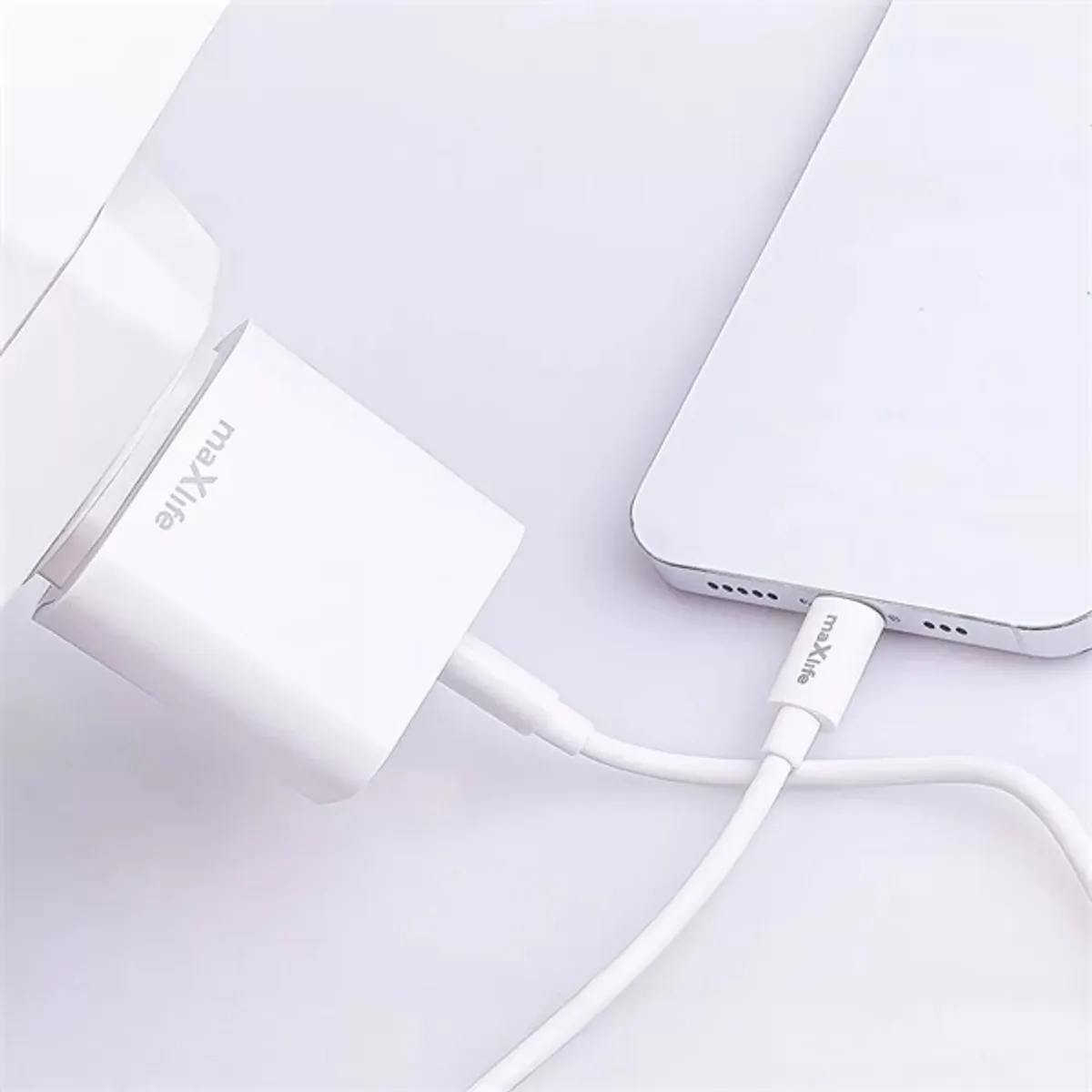 Maxlife ML738423 PD+QC 20W USB + Type-C fehér gyorstöltő adapter + Type-C/Lightning kábel #2