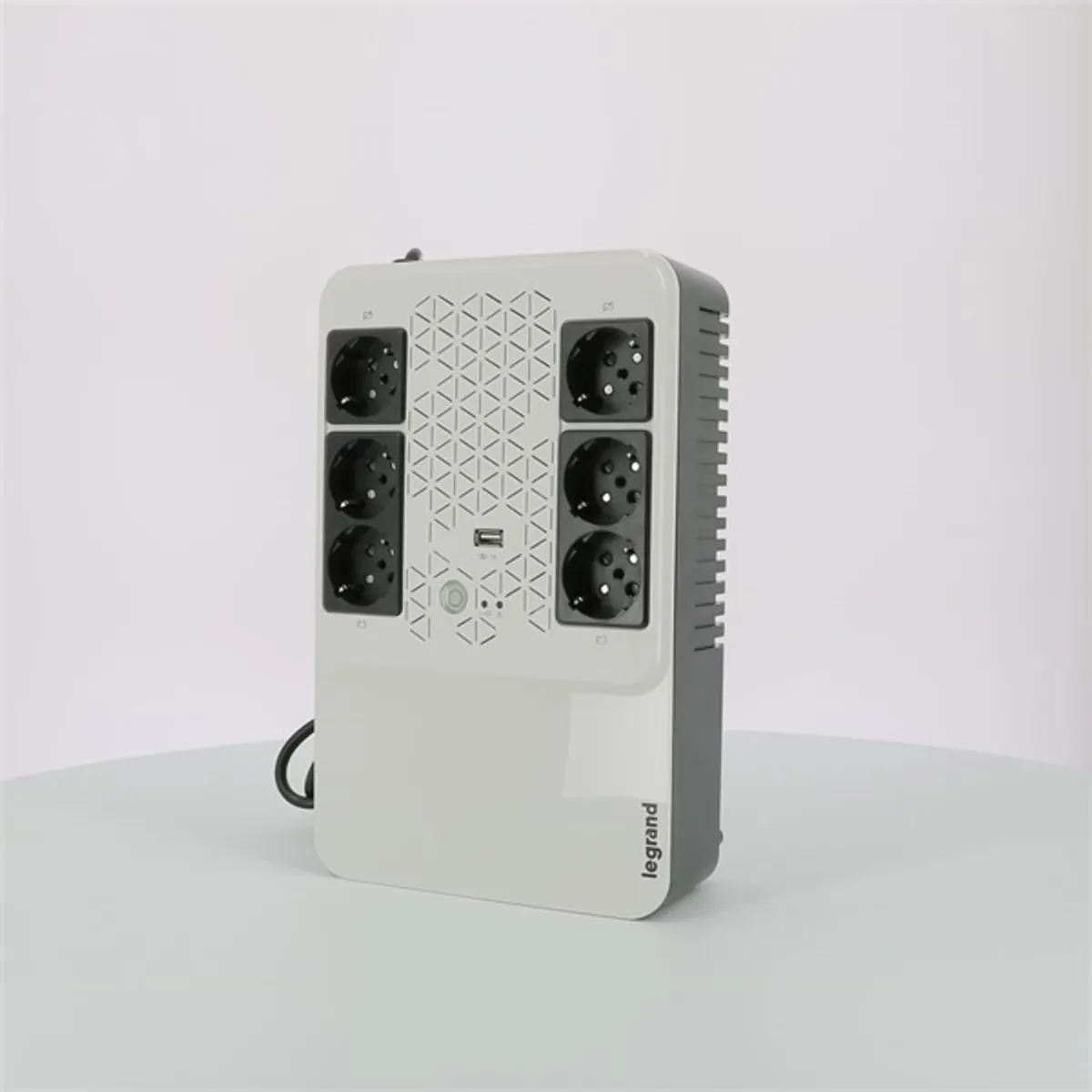 Legrand 310081 KEOR-M 600 VA standby szünetmentes elosztósor #2