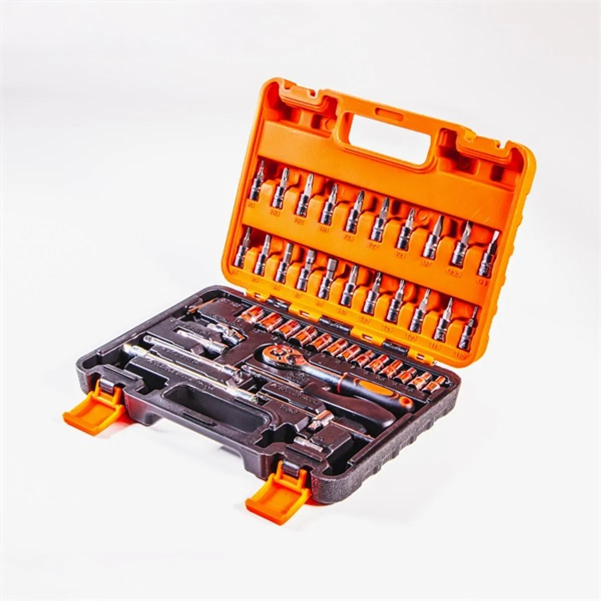 IRIS TOOLS DT-46-104 46 darabos szerszámkészlet #3