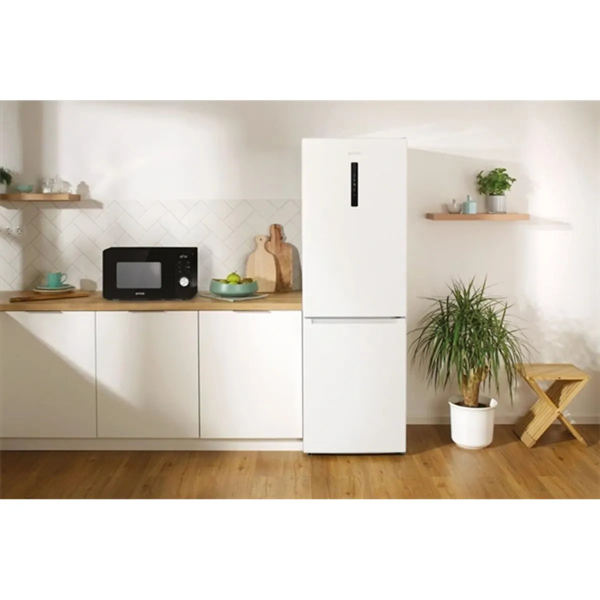 Gorenje MO20A3B 800W 20L fekete mikrohullámú sütő #7