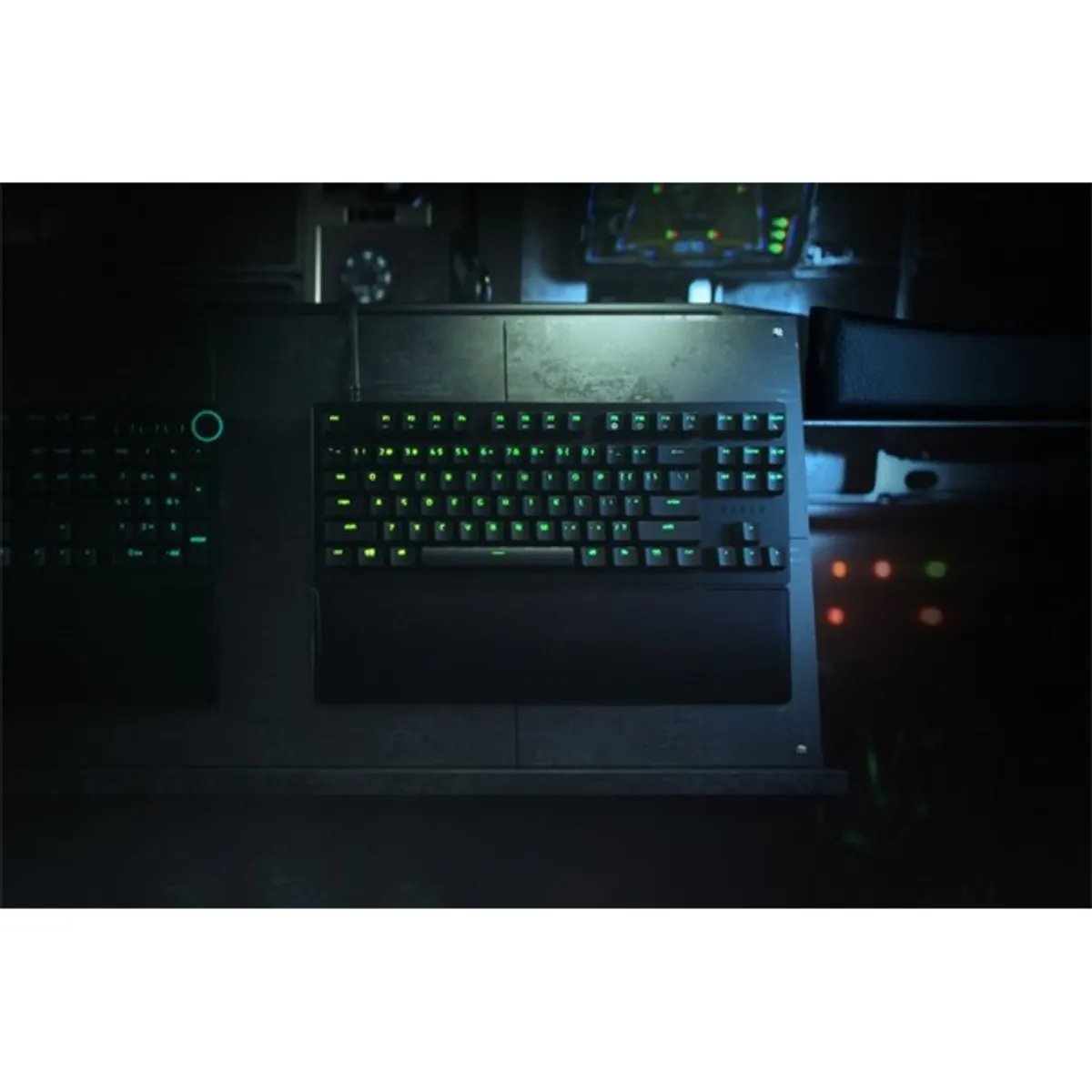 Razer Huntsman V2 Tenkeyless (Red Switch) US RGB fekete gamer billentyűzet #2