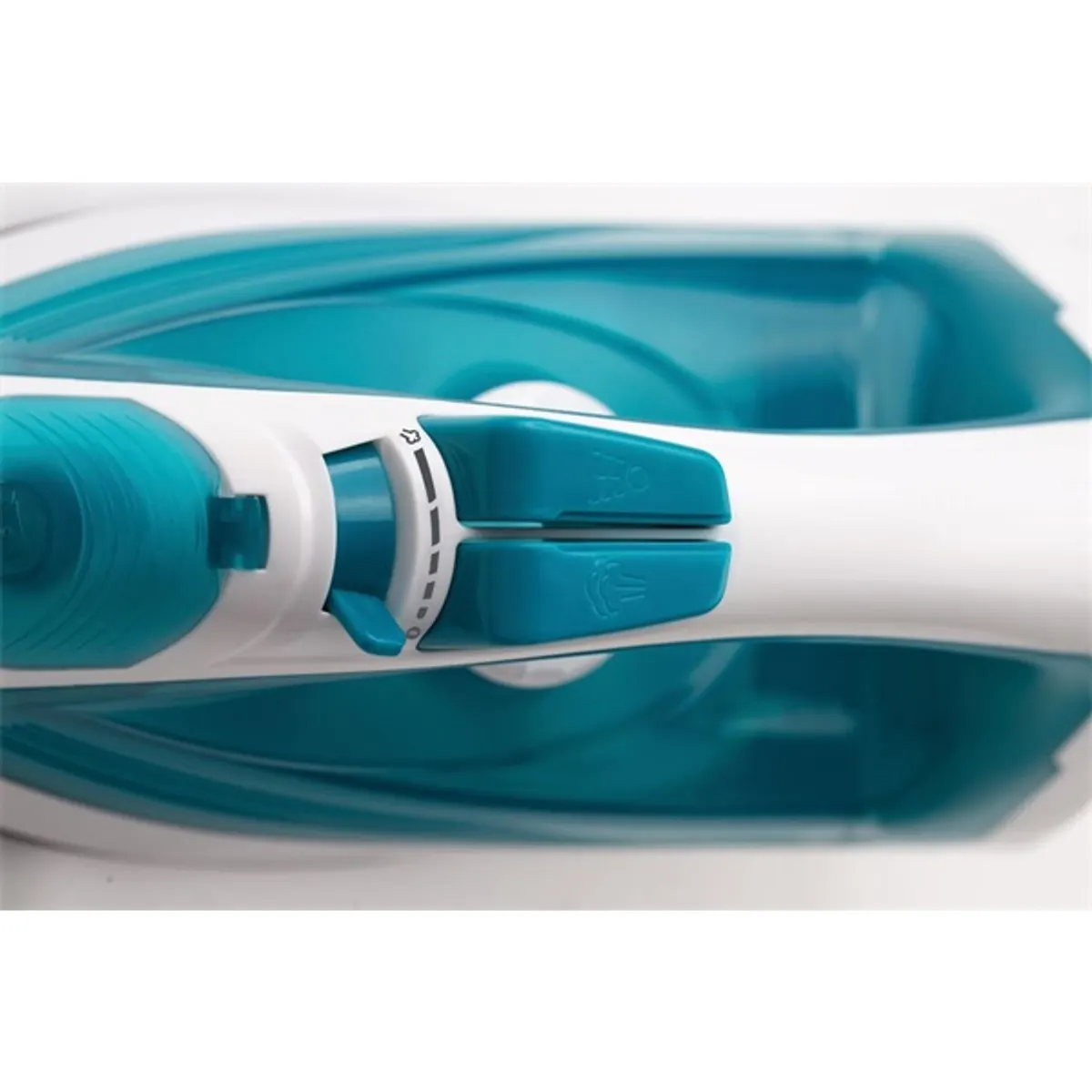 Gorenje SIH1800TQC türkiz-fehér gőzölős vasaló #5