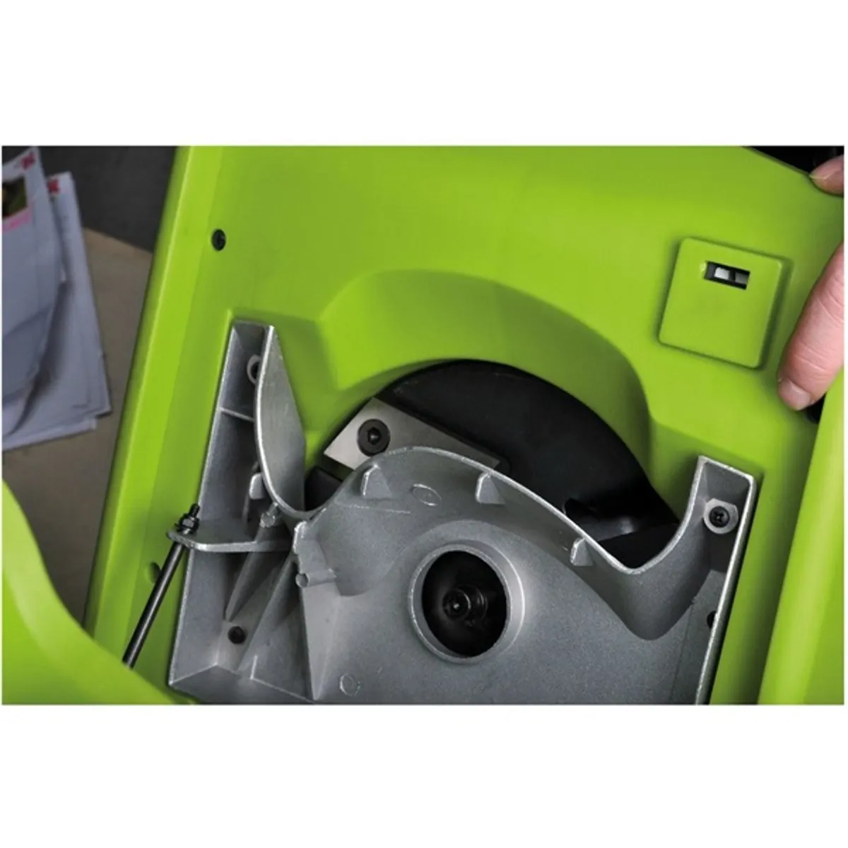 Fieldmann FZD 4020-E 2500 W elektromos kerti aprító #4