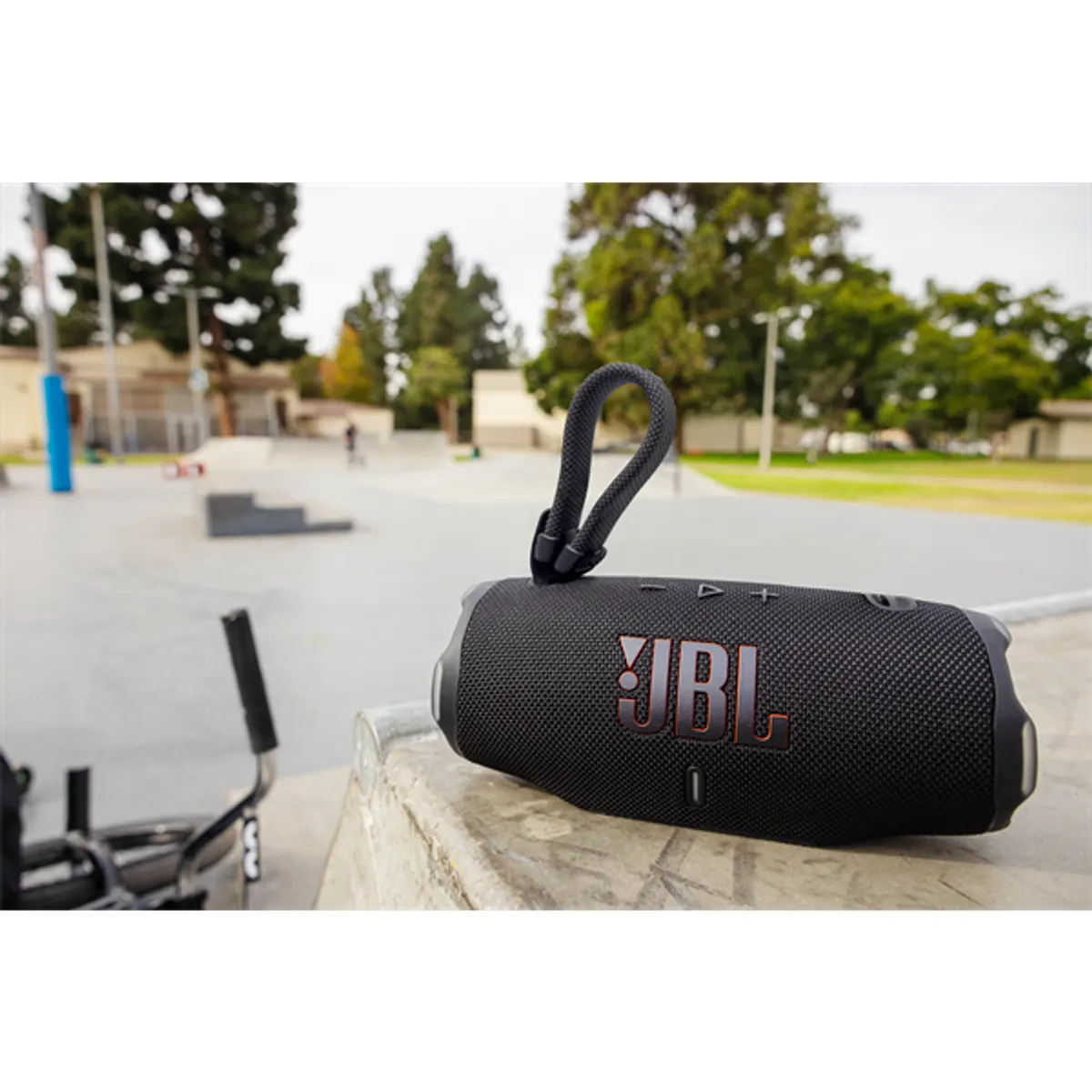 JBL Charge 6 fekete Bluetooth hangszóró #8