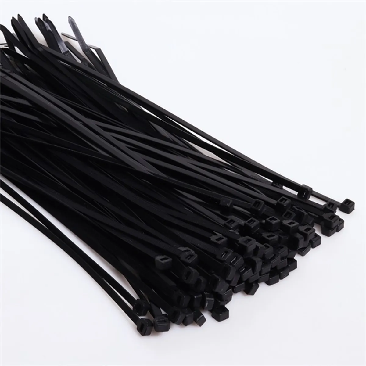 Iris Electric 100 db fekete 120x2,5mm kábelkötegelő, gyorskötöző, kötegelő, UV álló #2