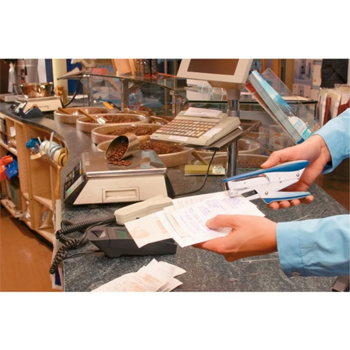 Leitz 5545 elöltöltős kék fűzőgép #2