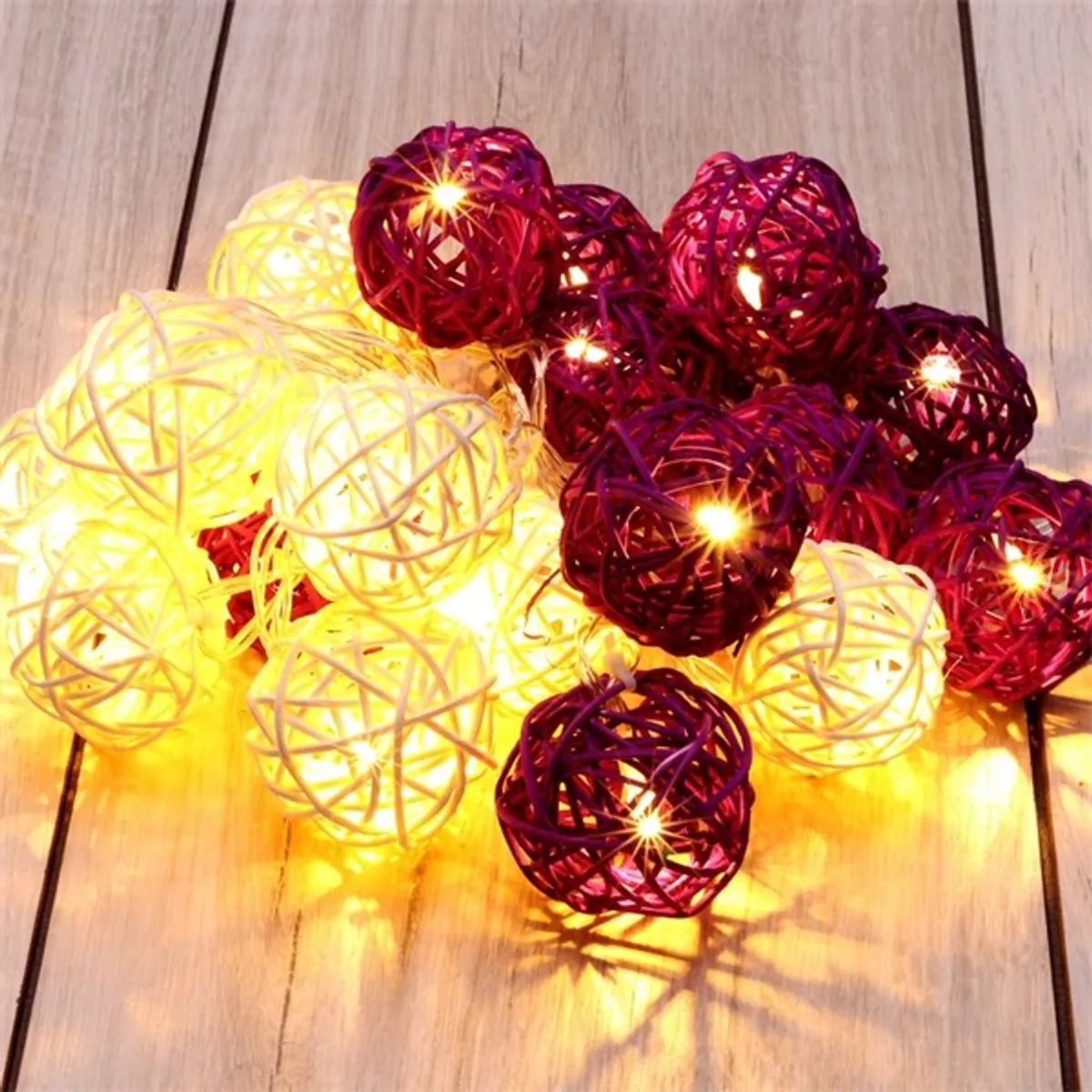 Iris Gömb alakú fonott/rattan/4m/meleg fehér + lila/20db LED-es/3xAA elemes fényfüzér, fénydekoráció #4