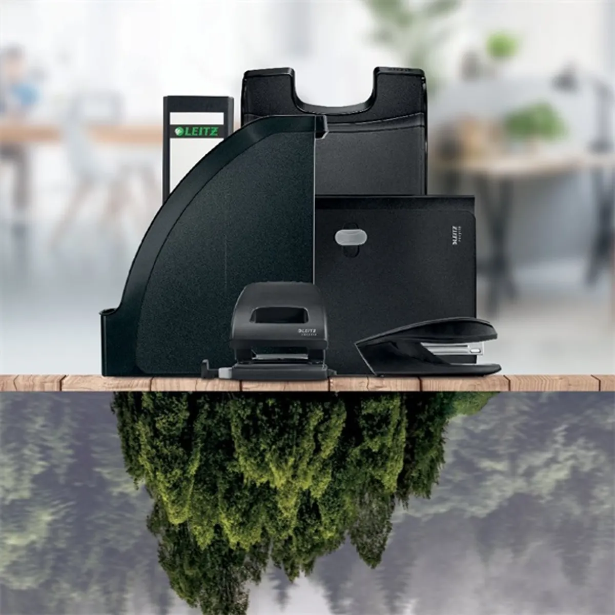 Leitz Recycle A4 karton fekete gumis mappa #10