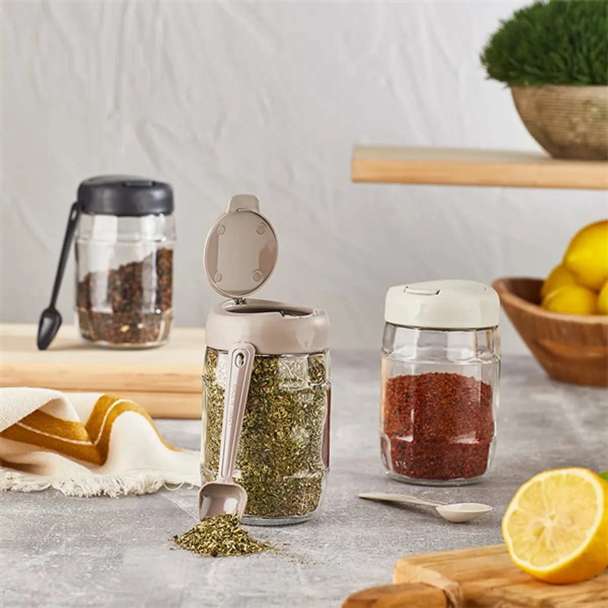 IRIS C-00171 Prizma üveg tároló kanállal 380ml, antracit, zöld vagy piros színű #4