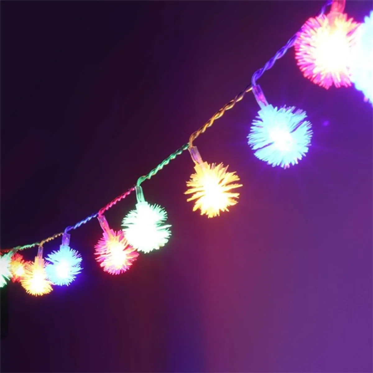 Zúzmara alakú 3cm/1,5m/több színű/10db LED-es/2xAA elemes fényfüzér, fénydekoráció #1