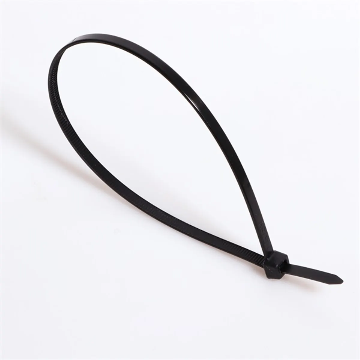 Iris Electric 100 db fekete 160x2,5mm kábelkötegelő, gyorskötöző, kötegelő, UV álló #5