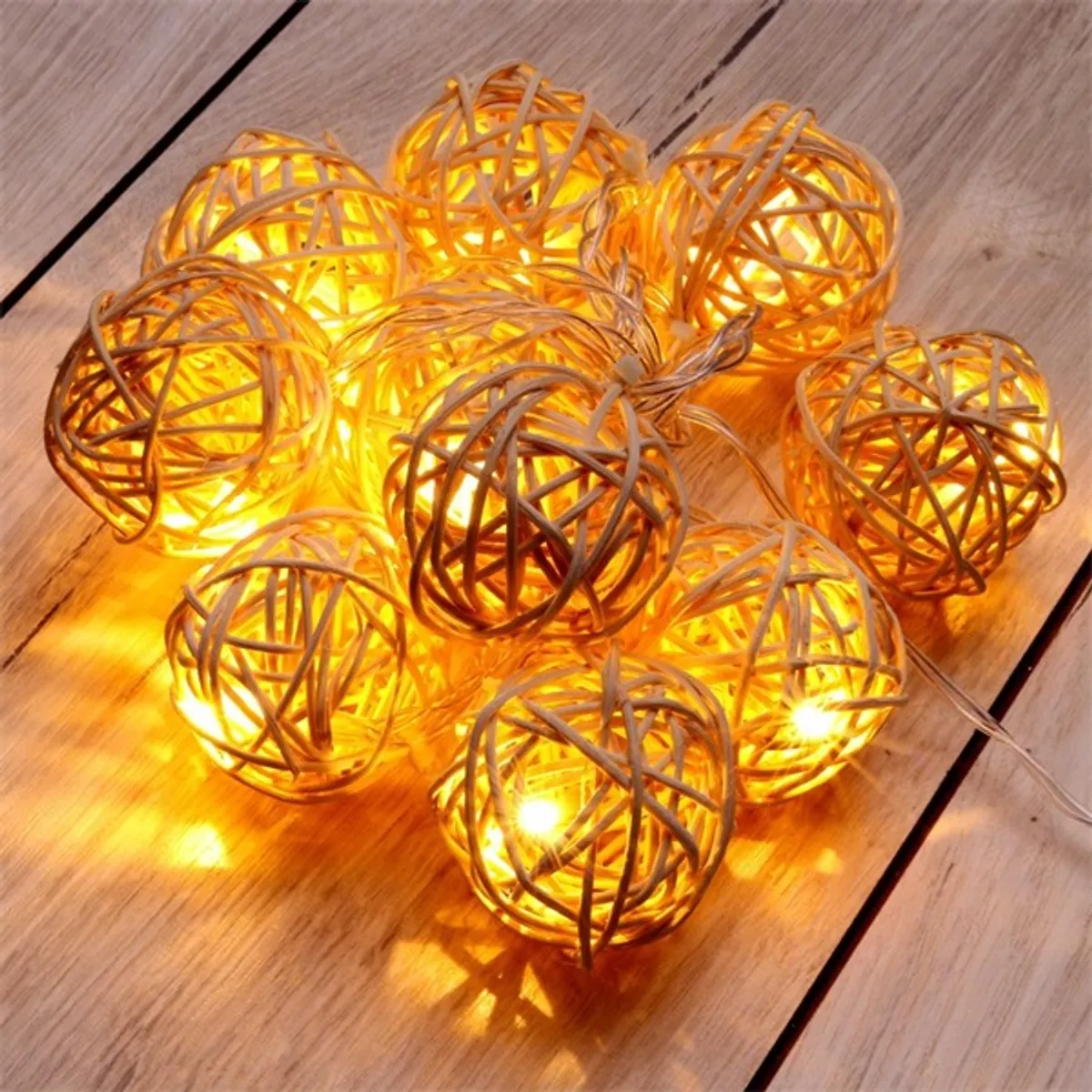 Iris Gömb alakú fonott/rattan/1,5m/meleg fehér/10db LED-es/3xAA elemes fényfüzér, fénydekoráció #4