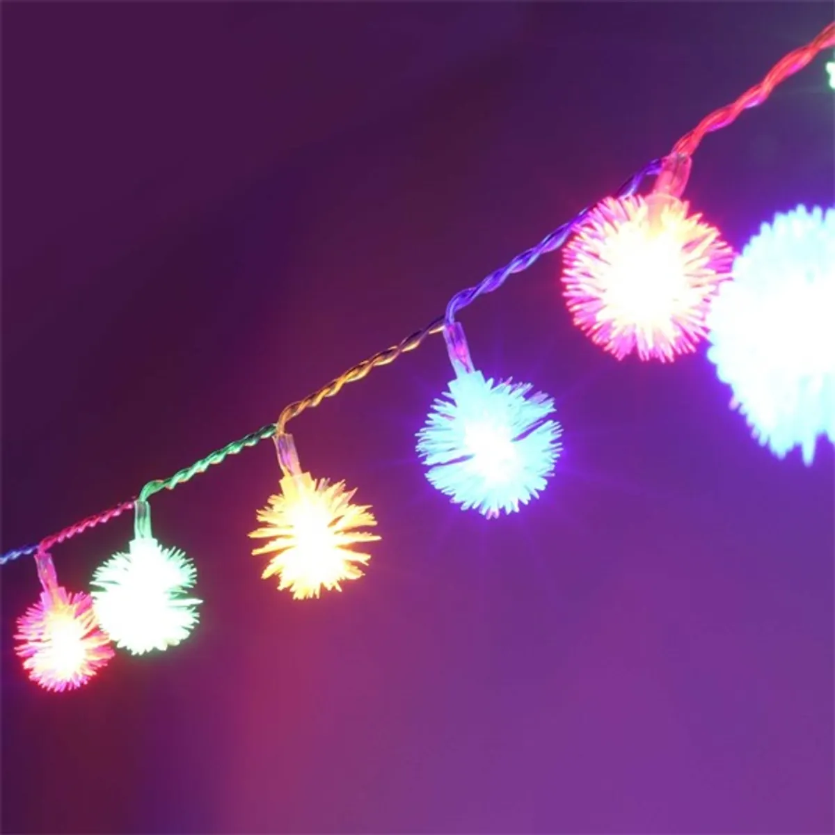 Zúzmara alakú 3cm/5m/több színű/50db LED-es/3xAA elemes fényfüzér, fénydekoráció #1