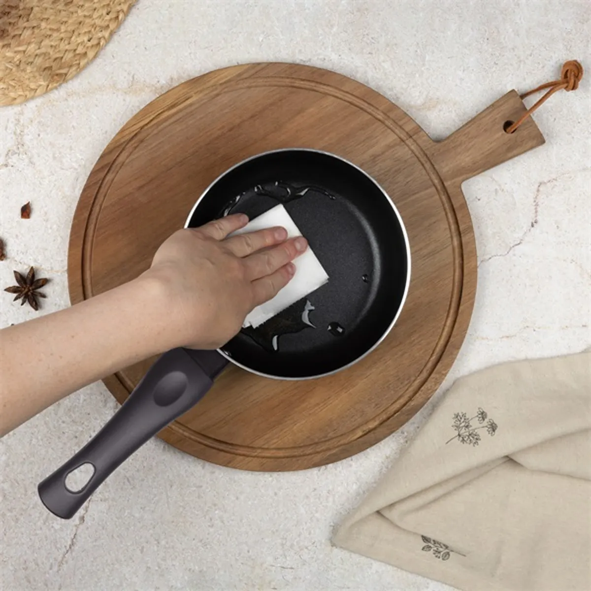 Blaumann BL-3948 1L Carbon Pro 16 cm szószos edény #2