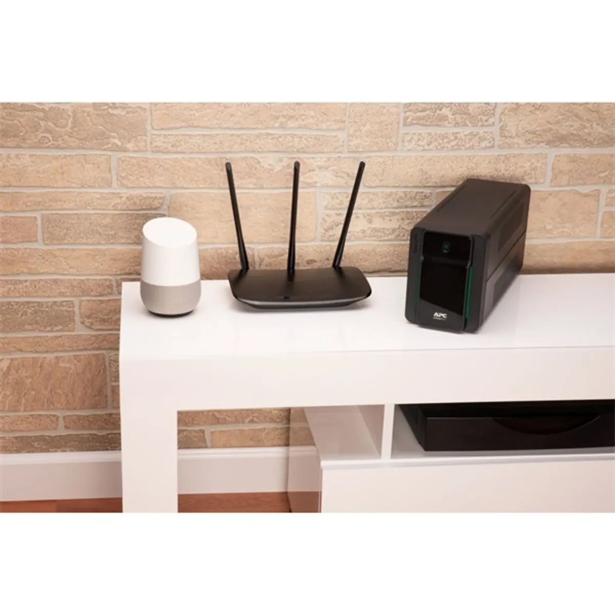 APC EASY UPS BVX 700VA line interactive schuko szünetmentes tápegység #4