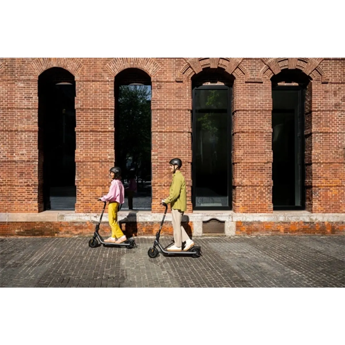 Segway Ninebot Kickscooter E2 D II elektromos roller #6