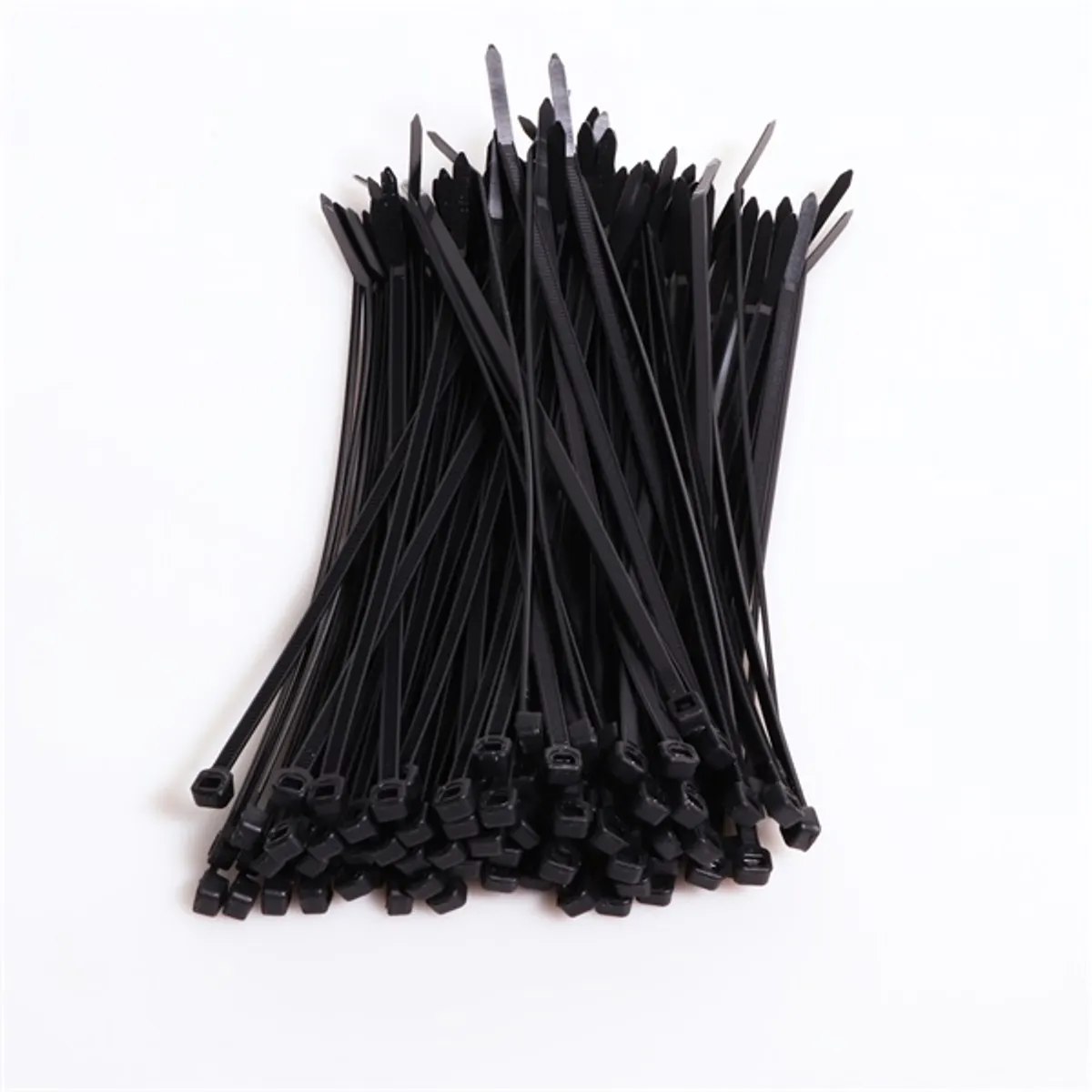 Iris Electric 100 db fekete 200x3,6mm kábelkötegelő, gyorskötöző, kötegelő, UV álló #1