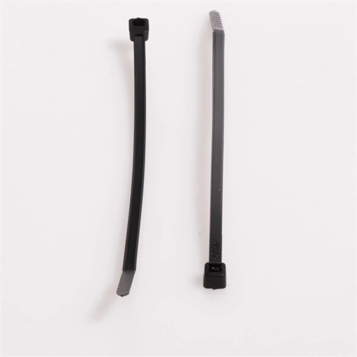 Iris Electric 100 db fekete 250x4,8mm kábelkötegelő, gyorskötöző, kötegelő, UV álló #5