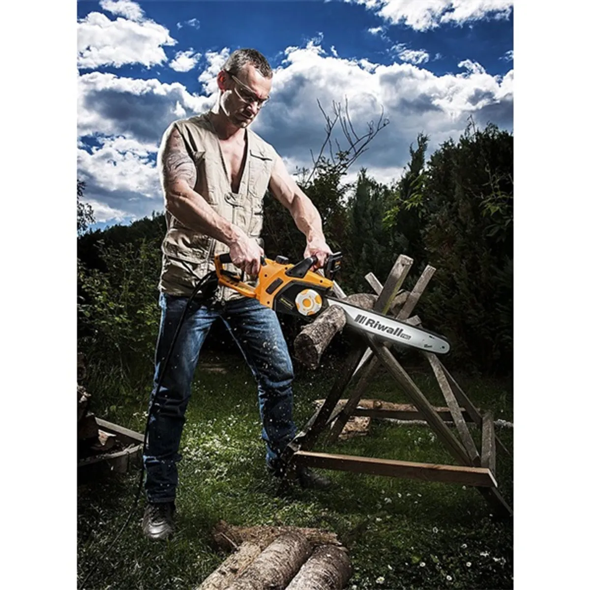 Riwall RECS 2440 elektromos láncfűrész #2