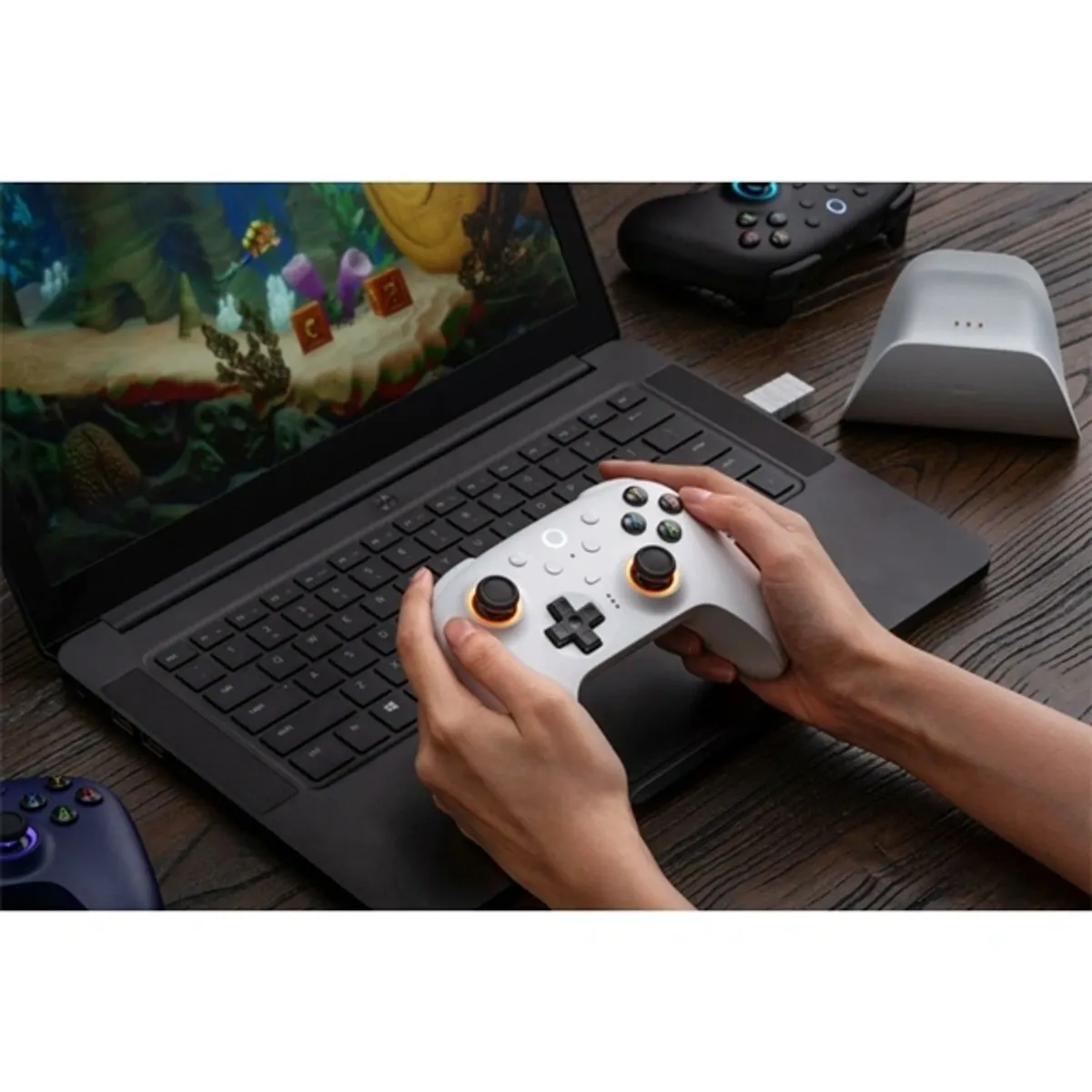 8BitDo Ultimate 2 Nintendo Switch / Switch 2 / PC Hall-Effect fehér vezeték nélküli kontroller #8