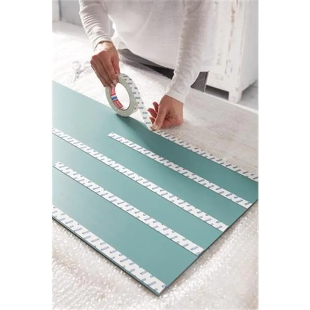 Tesa 55733 5mx19 mm tükörragasztós montázsszalag #2