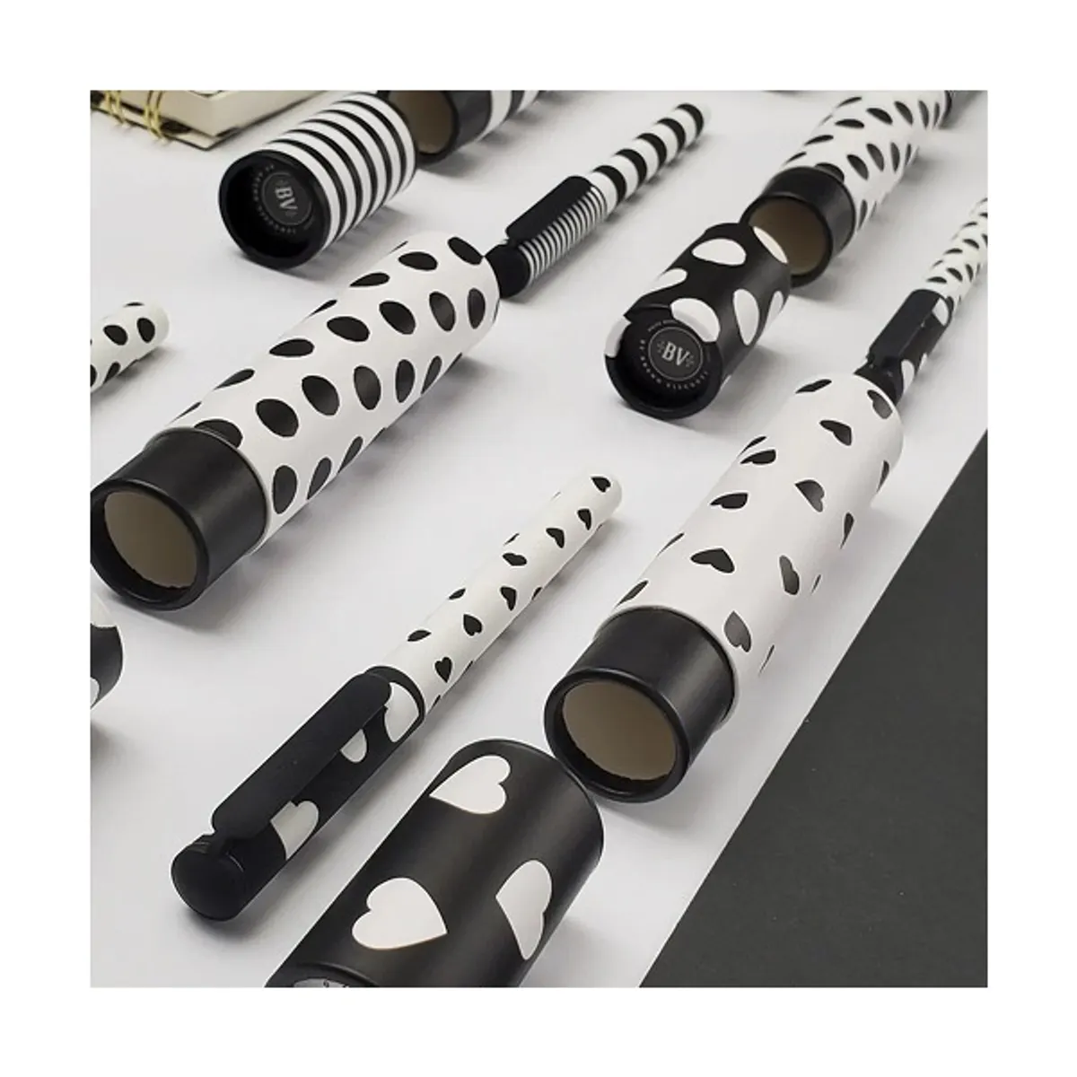 Bruno Visconti Dreamwrite Flora Black&White 0,7 mm, kék golyóstoll #5