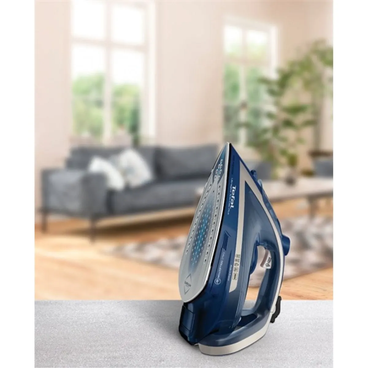 Tefal FV6830E0 Ultragliss Plus sötétkék gőzölős vasaló #7