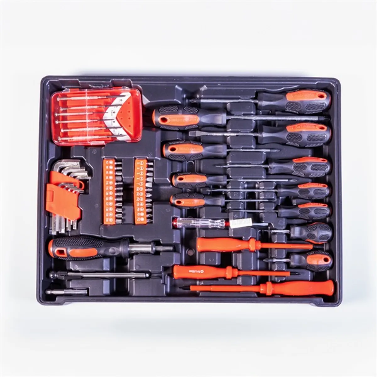 IRIS TOOLS TS-1-008 műanyag táskában szerszámkészlet #5