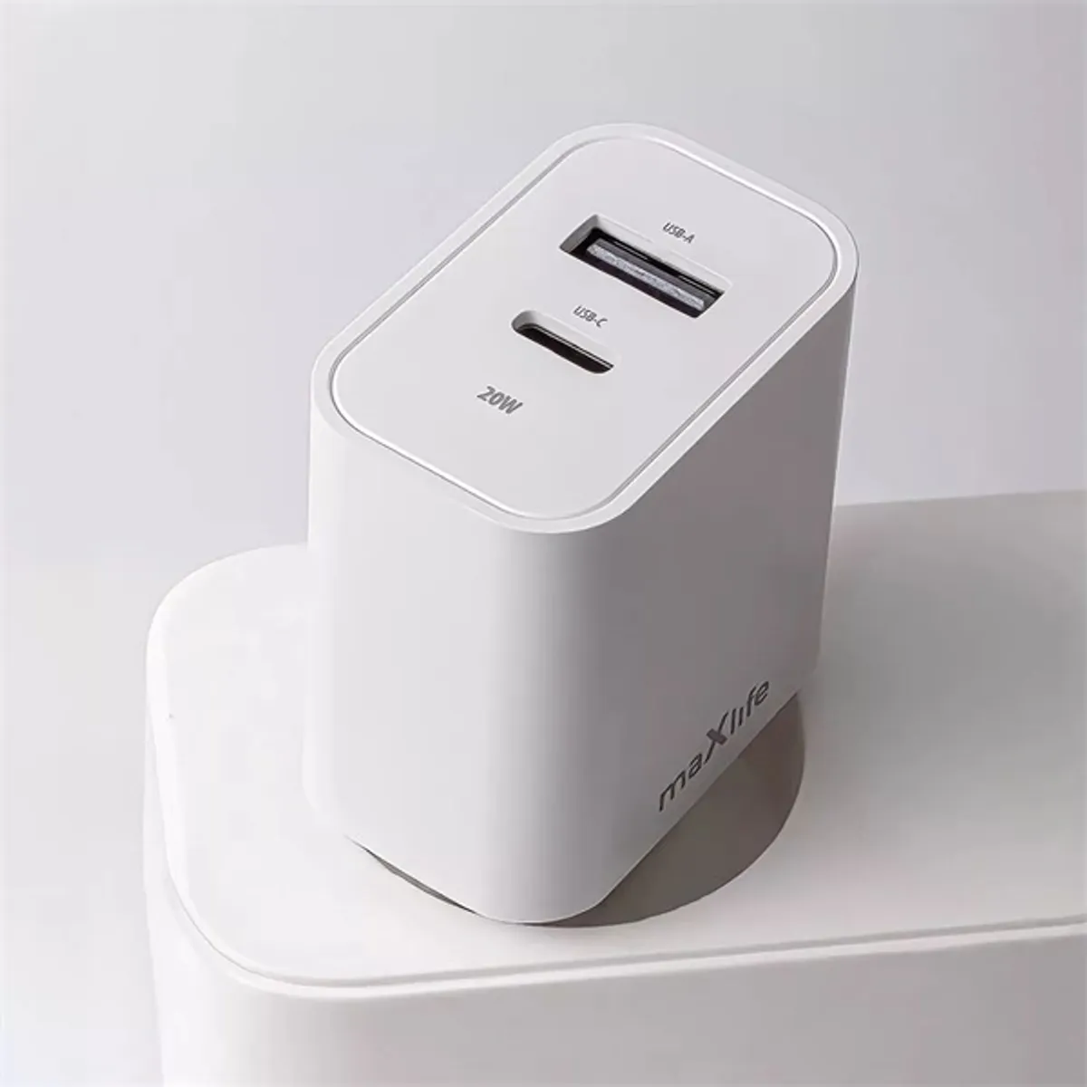 Maxlife ML738423 PD+QC 20W USB + Type-C fehér gyorstöltő adapter + Type-C/Lightning kábel #4